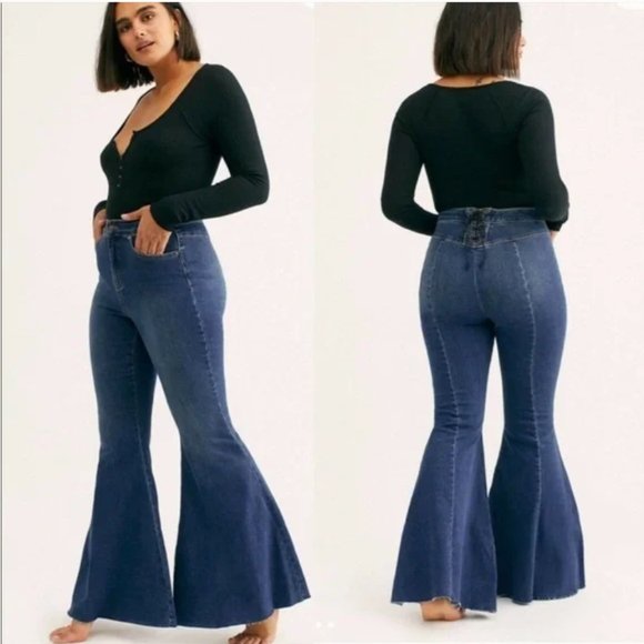 We The Free CRVY Flare Lace-Up Back Jean Womens 26 Blue Denim Bell Bottoms - Picture 1 of 12